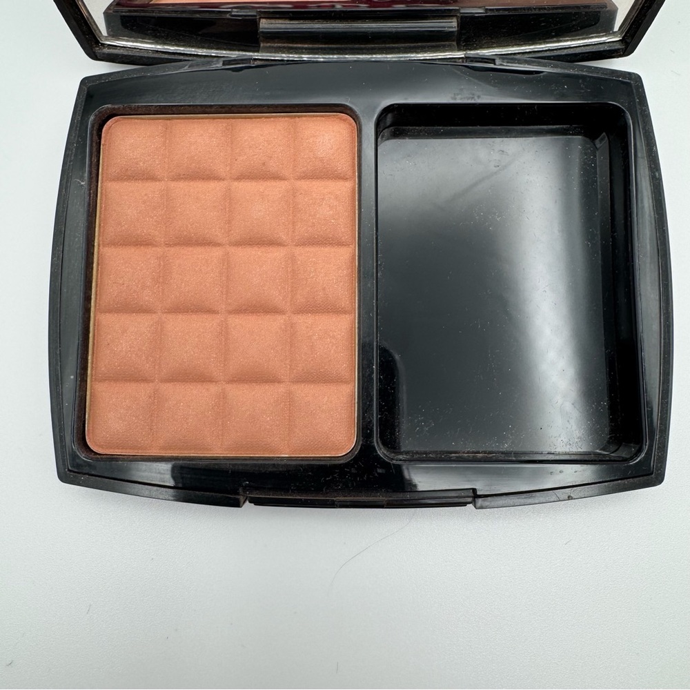 Chanel Irreelle Soleil Silky Bronzing Powder in Shade 21 Toundra Discontinued - Picture 4 of 8